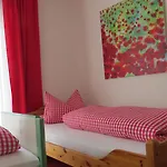 Pensionat Gaestehaus Huber - Traditional Sixties Feichten