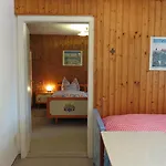 Gaestehaus Huber - Traditional Sixties Feichten