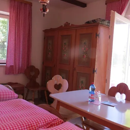 Gaestehaus Huber - Traditional Sixties 3* Feichten