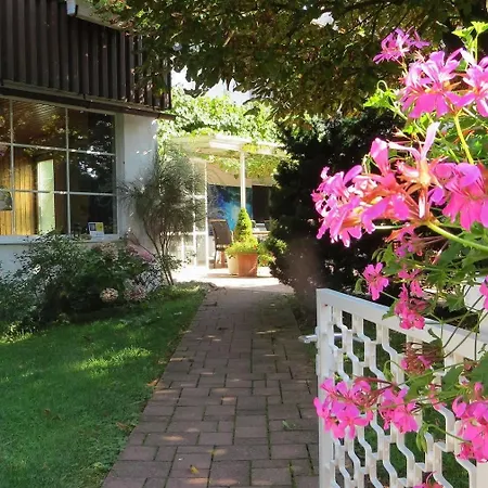 Maison d'hôtes Gaestehaus Huber - Traditional Sixties 3*